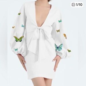 Fanm Mon White Butterfly Embroidered Plunging Neckline Dress XS
